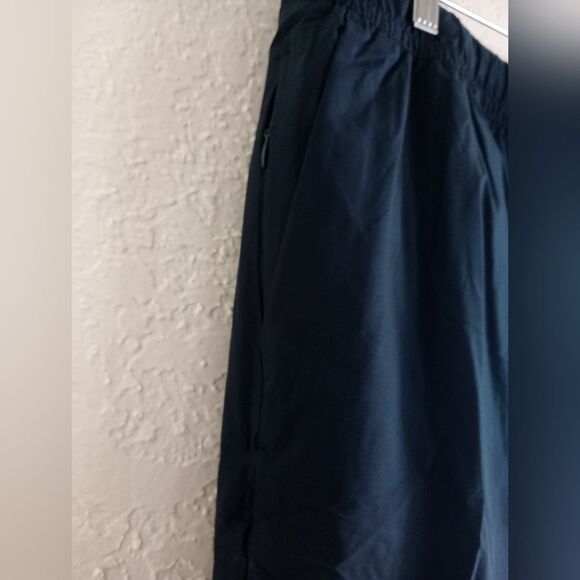 Banana Republic lightweight dark navy blue joggers - Picture 5 of 8